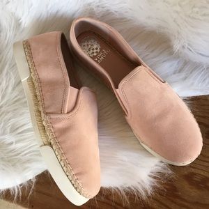 📌SOLD❗️Vince Camuto seashell pink loafers